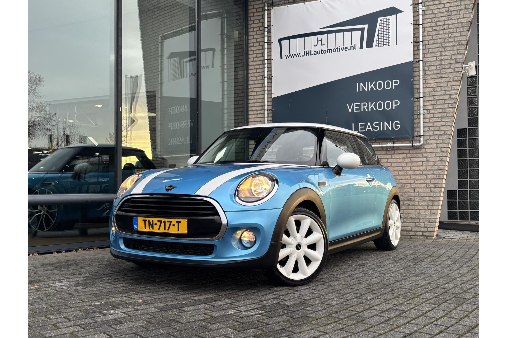 MINI Cooper 1.5 CHILI*A/C*CRUISE*NAVI*BLUETH.*I-DRIVE*ORIG NL*